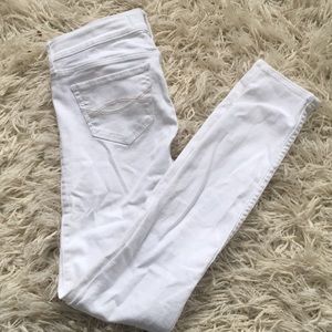 White skinny jeans